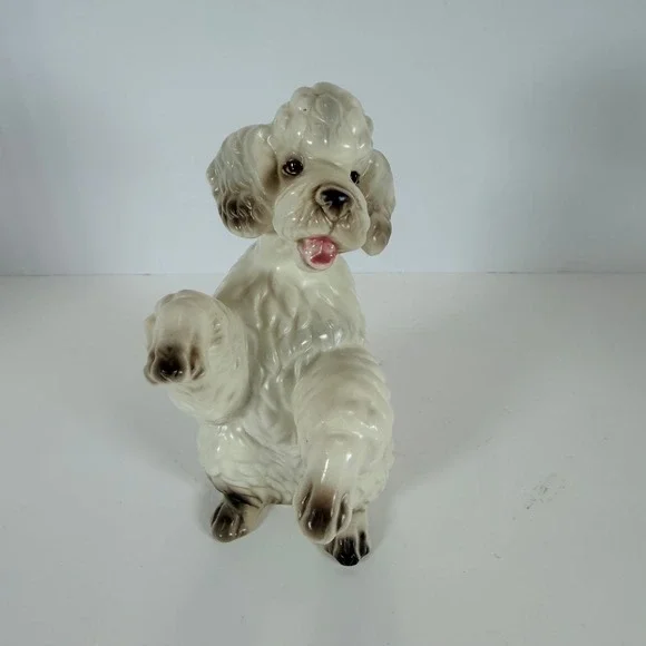 Vintage Ceramic Poodle Figurine White Sitting Paws Up Regale Decor Accent - Picture 2 of 12